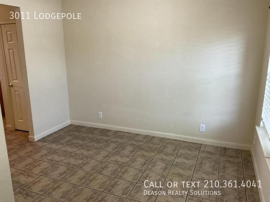 3011 Lodgepole Ln - Photo 2 of 25