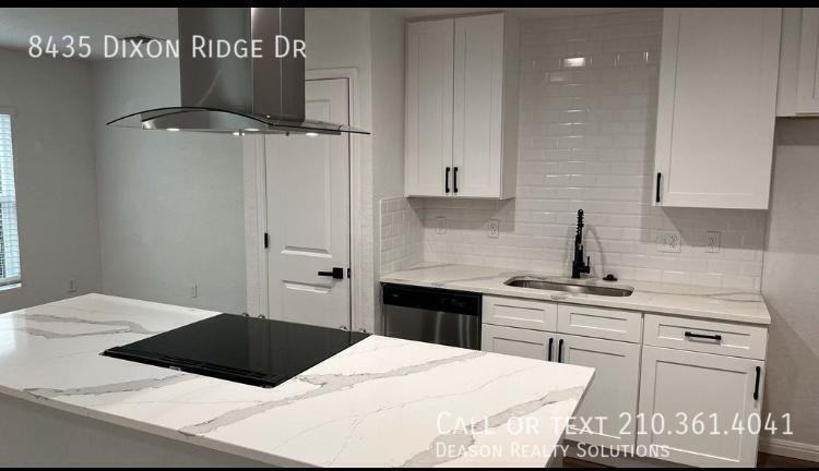 8435 Dixon Ridge Dr - Photo 5 of 21