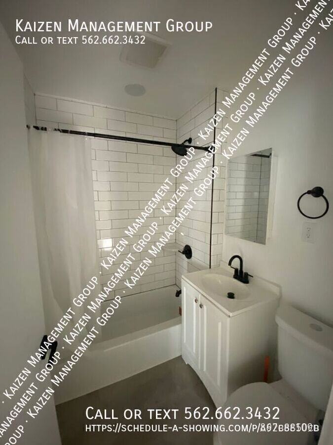 709 Pacific Ave #709 - Photo 4 of 13