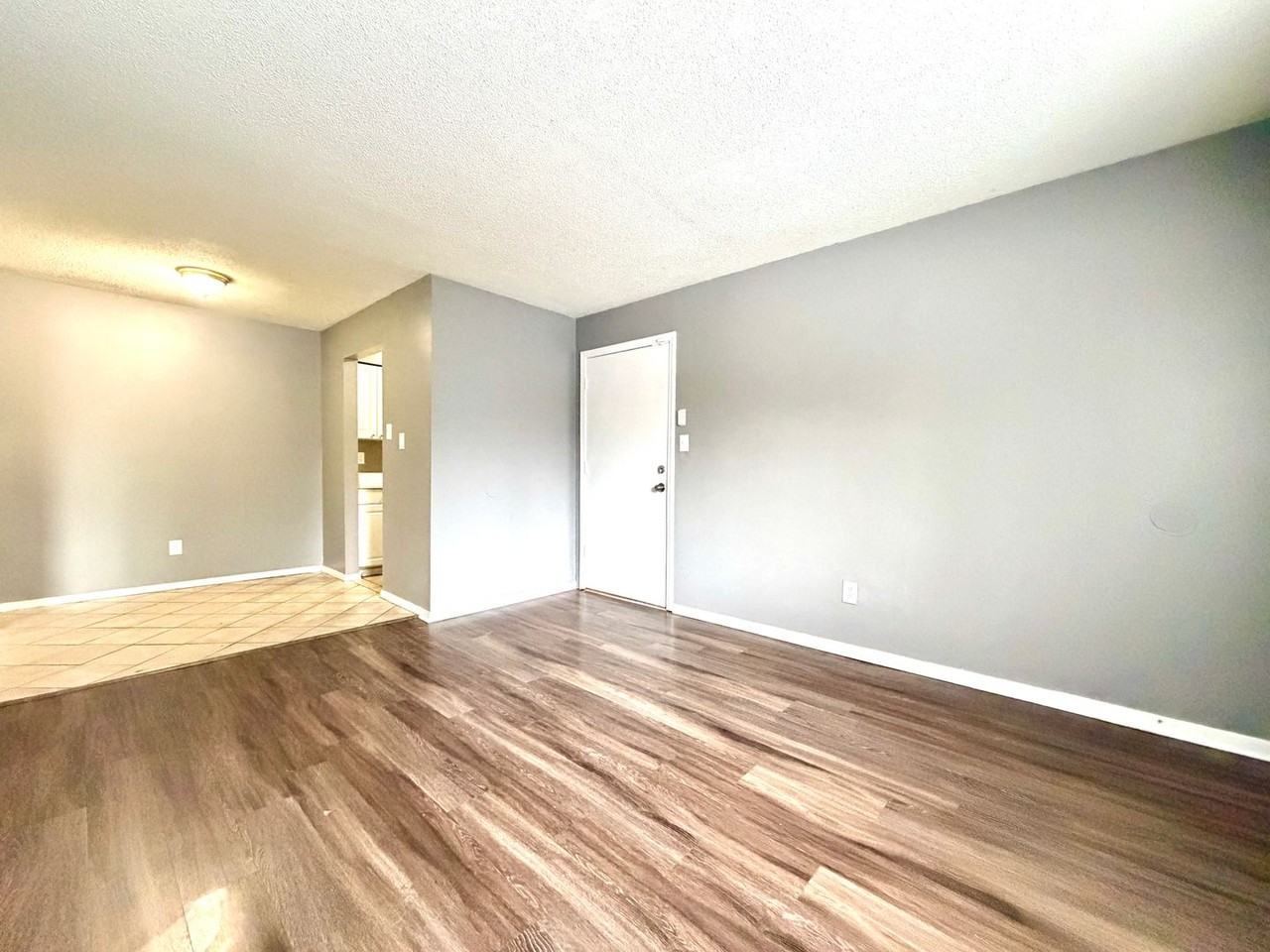 4651 Royal Ridge Dr #8 - Photo 3 of 12