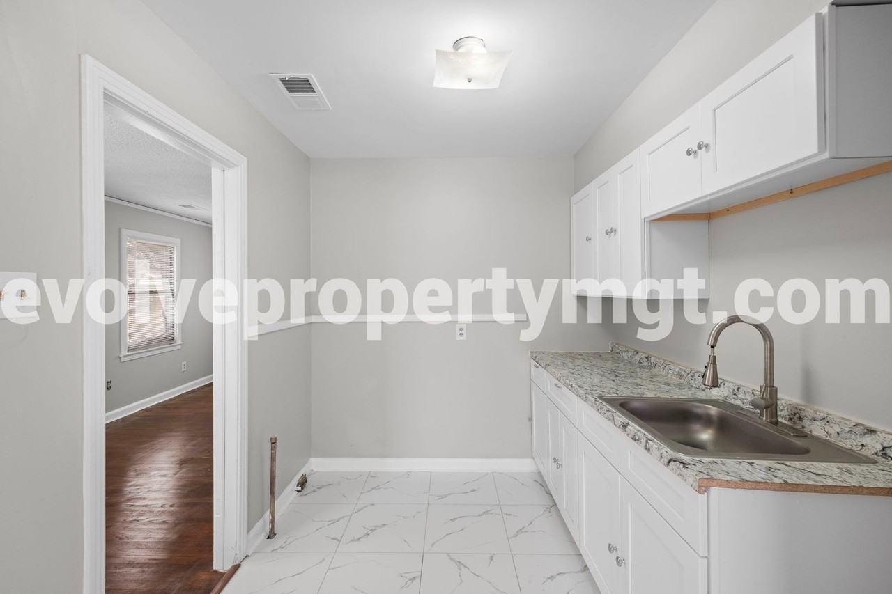 4311 Judy Cv - Photo 5 of 19