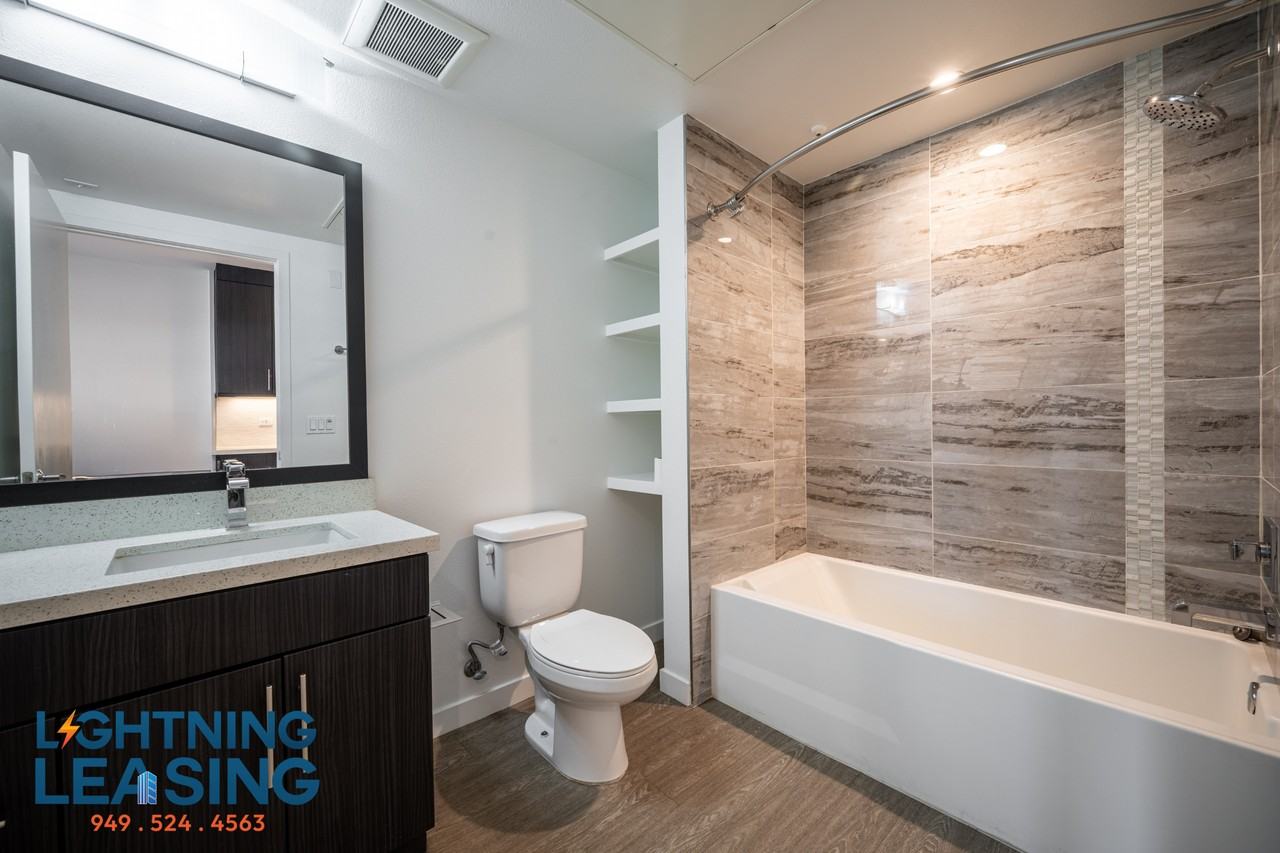 11406 Chandler Blvd #507A - Photo 5 of 21