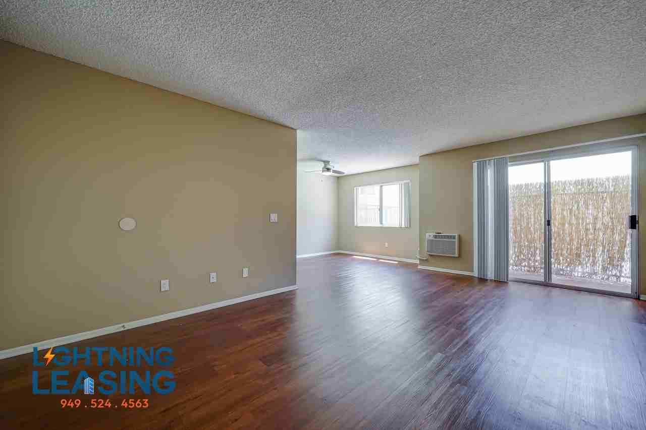 10252 1/2 Commerce Ave #120D - Photo 4 of 32