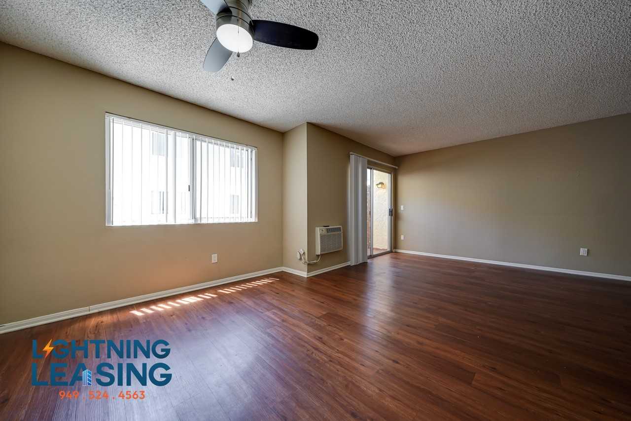 10252 1/2 Commerce Ave #120D - Photo 6 of 32