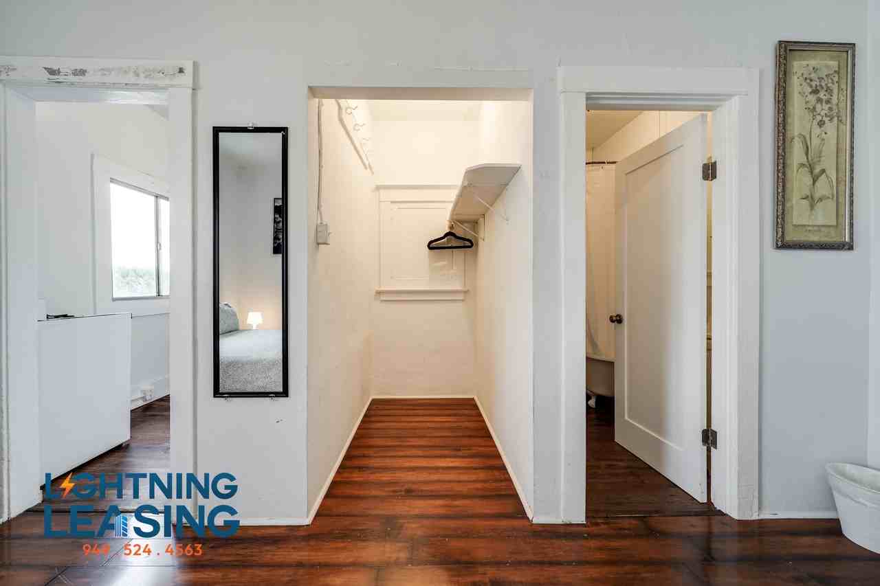 1421 S Flower St #2 - Photo 4 of 11