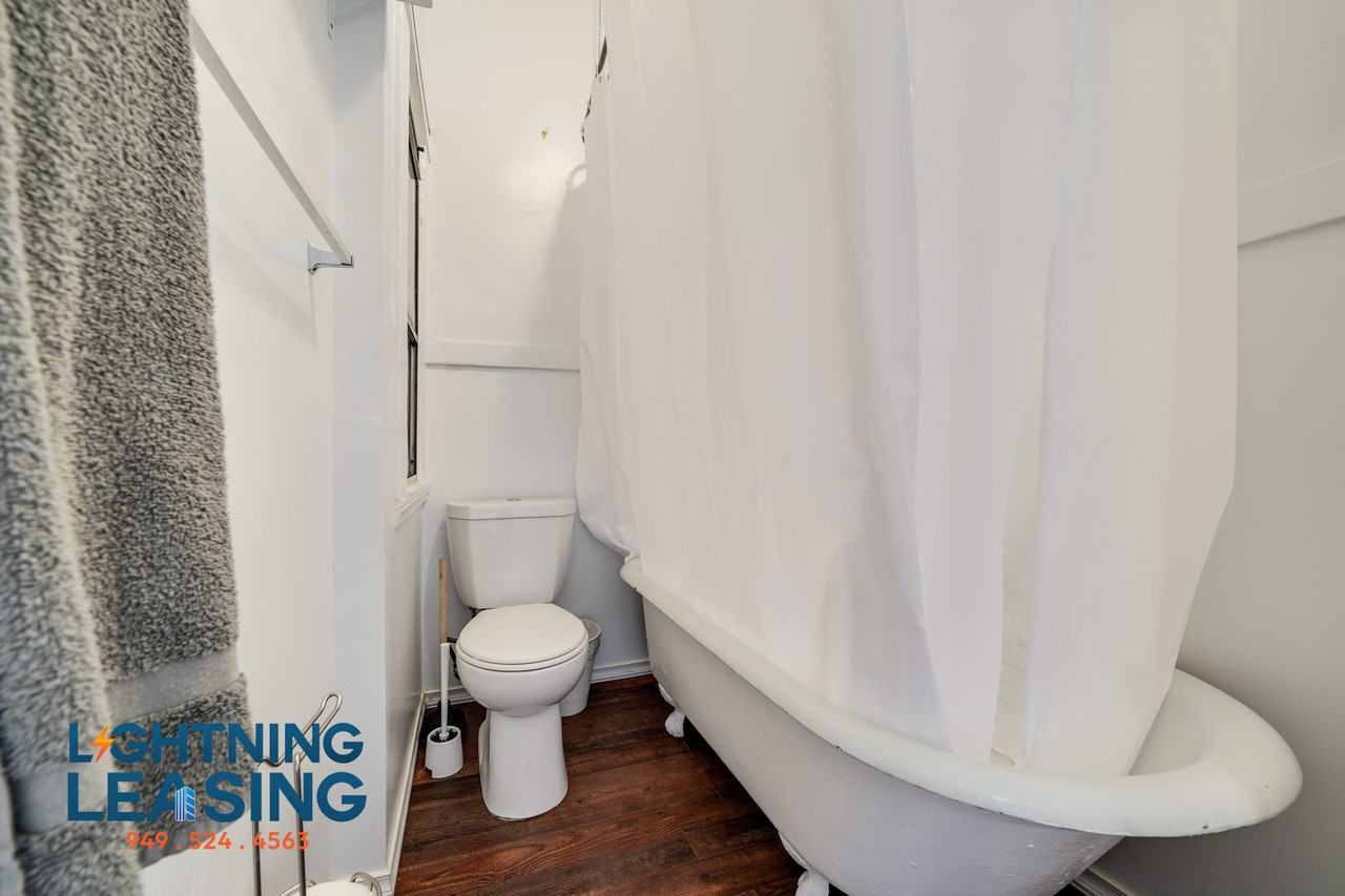 1421 S Flower St #2 - Photo 5 of 11