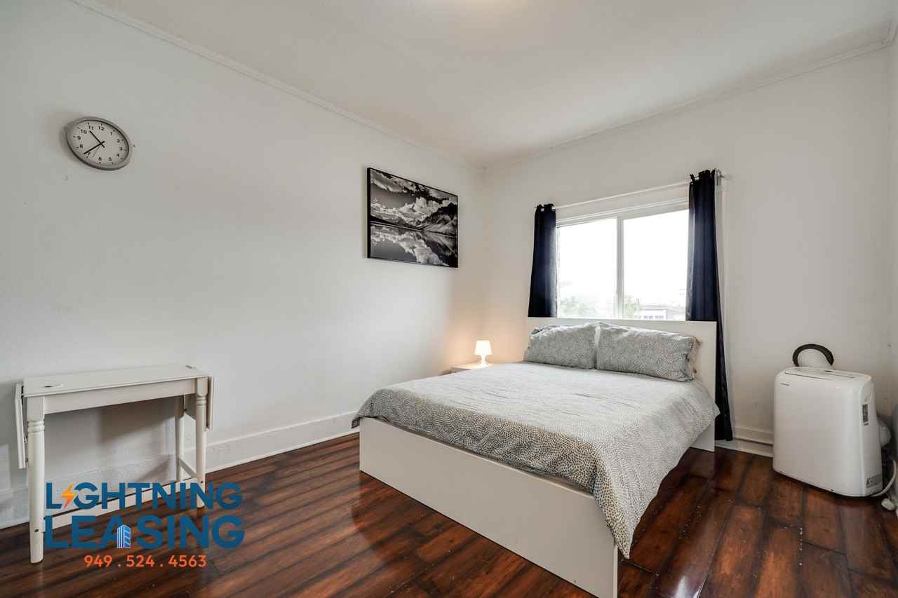 1421 S Flower St #2 - Photo 7 of 11