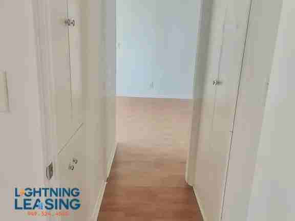 11TH & #203D - Photo 5 of 11