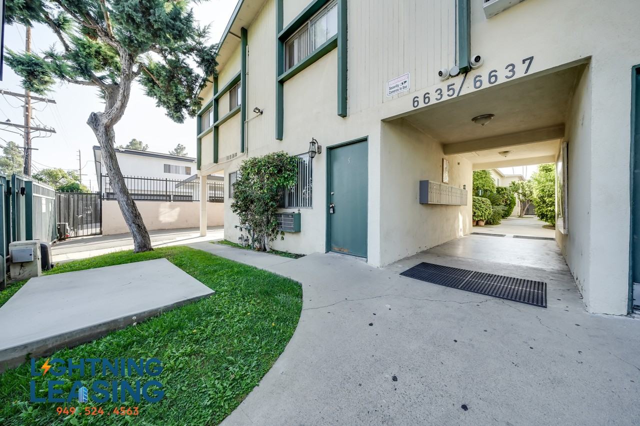 6635 Etiwanda Ave #20D - Photo 3 of 19