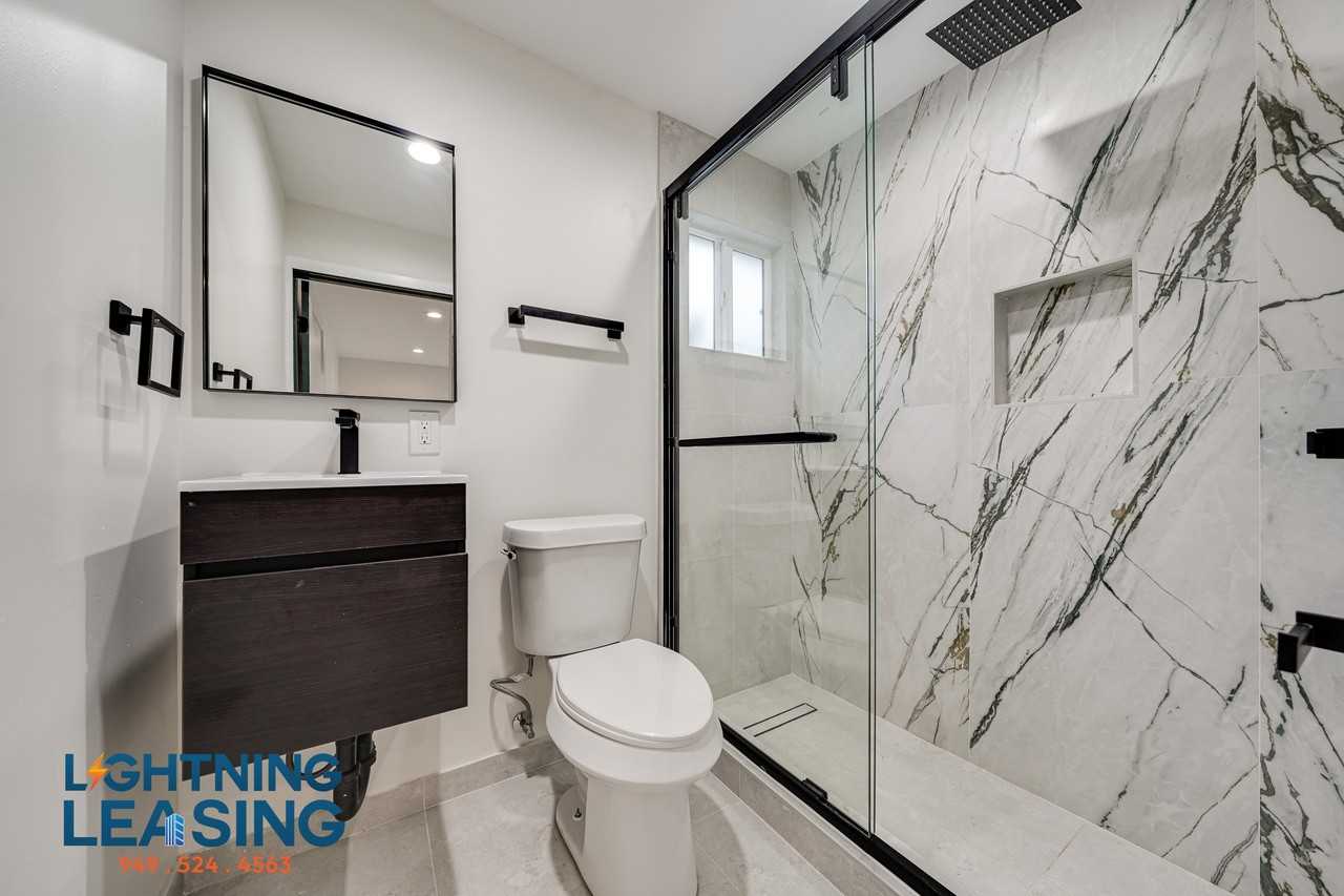 5620 1/2 Radford Ave #5620-1-2 - Photo 6 of 10