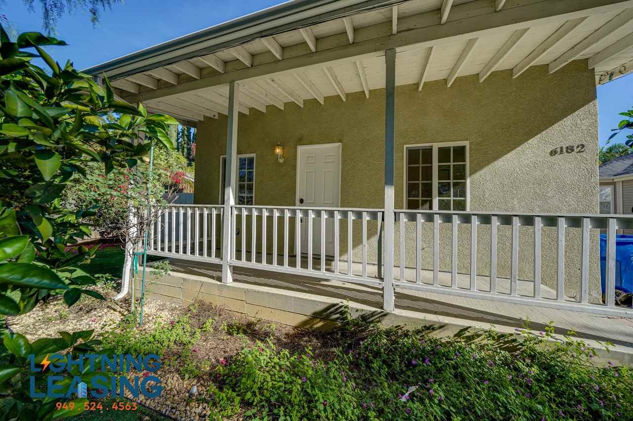 6176 Yolanda Ave - Photo 3 of 28