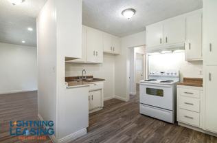 20437 Cohasset St #3D - Photo 1 of 1