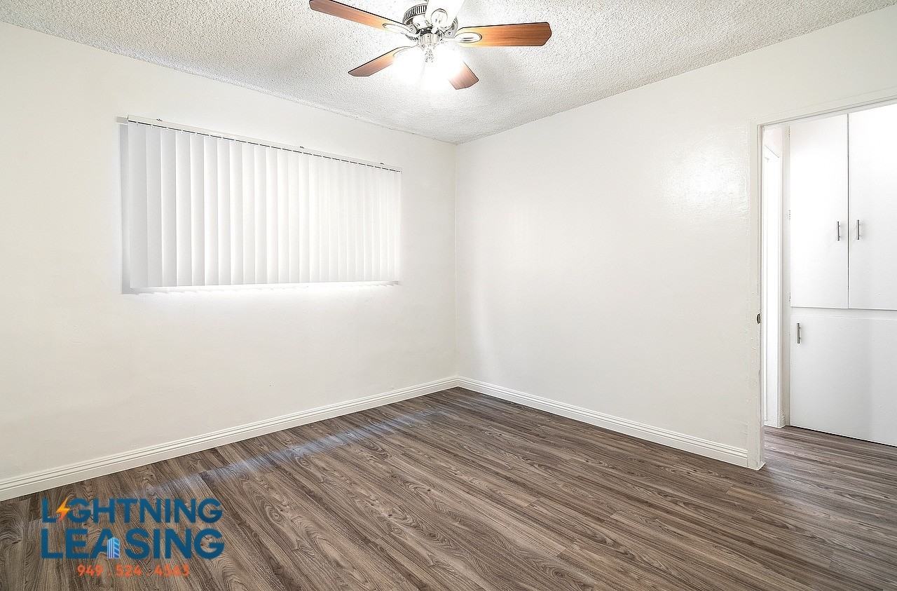 20437 Cohasset St #3D - Photo 6 of 10