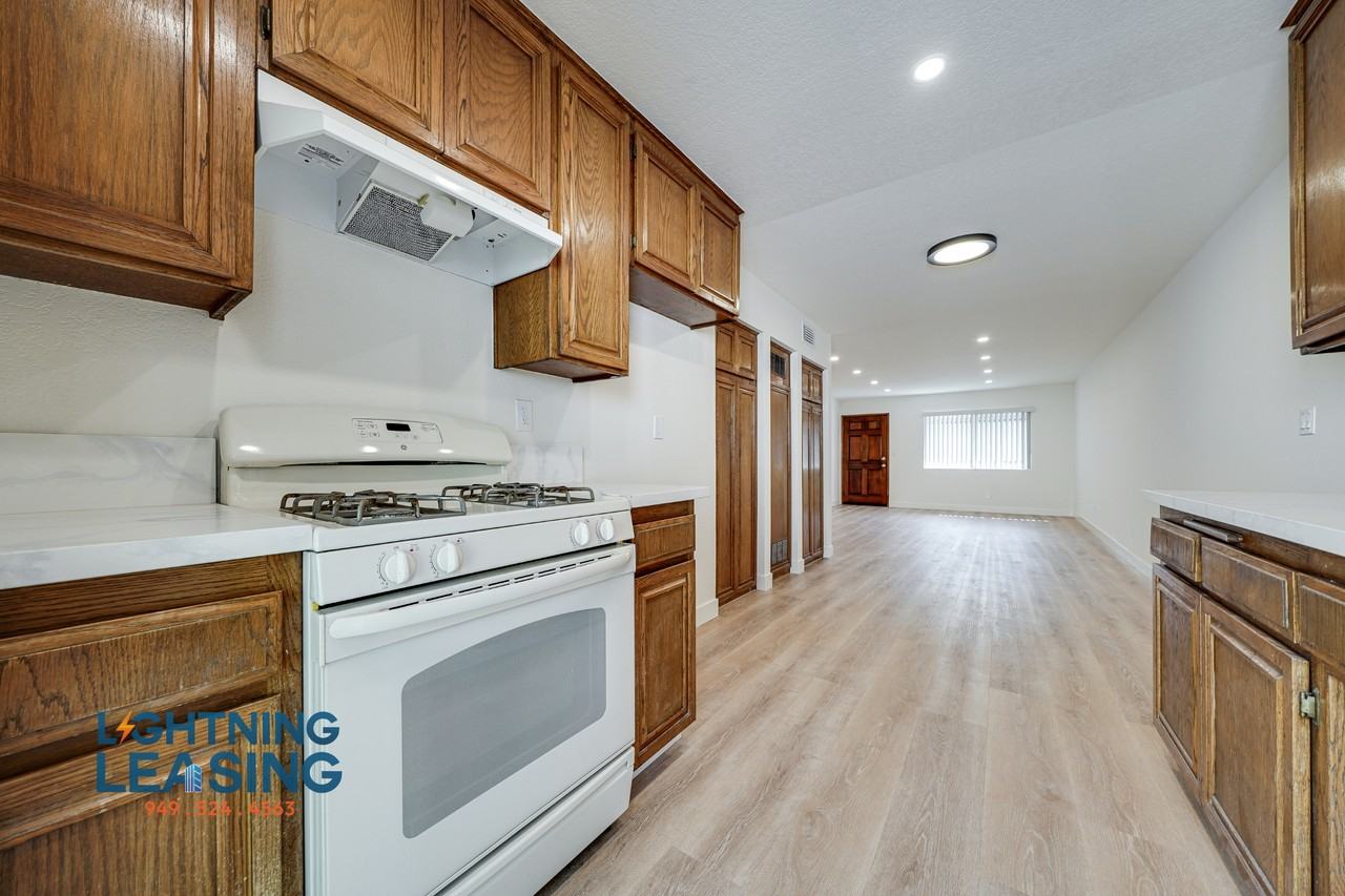 536 E Cypress Ave #302 - Photo 2 of 22