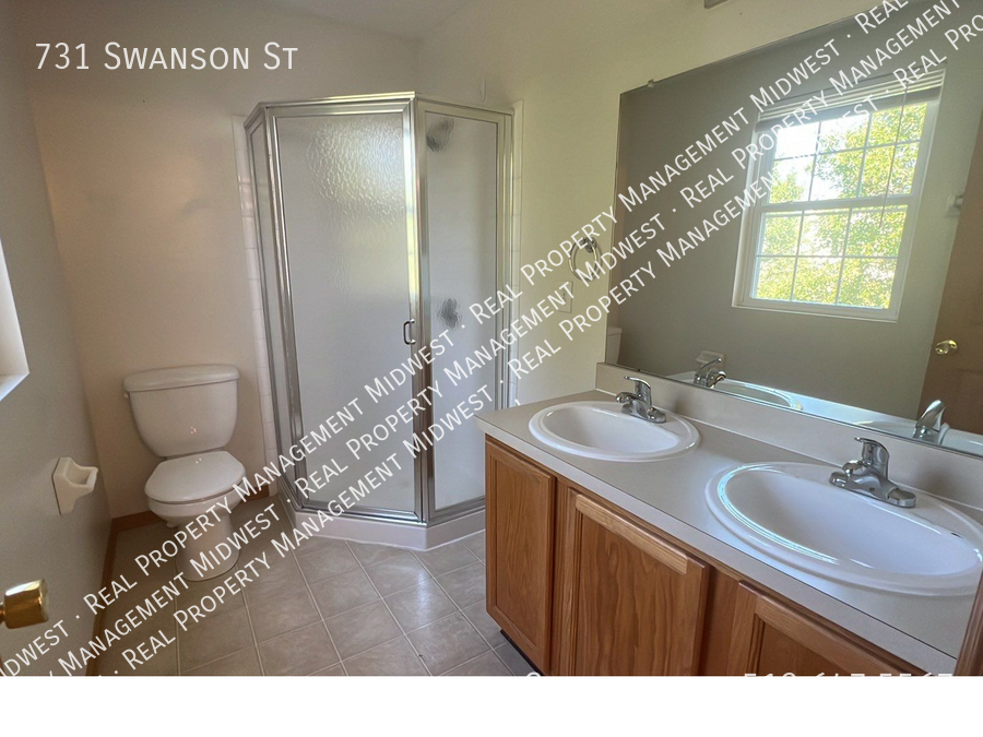 731 Swanson St - Photo 4 of 11