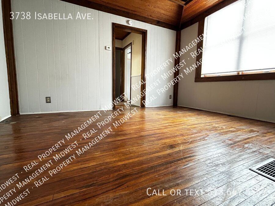 3738 Isabella Ave - Photo 5 of 19
