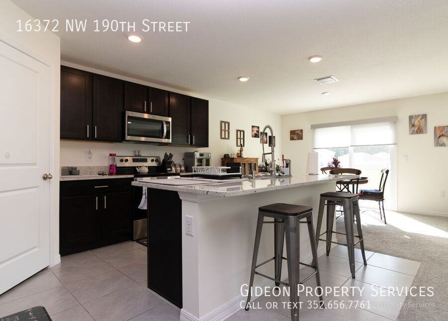 16372 Nw 190th St - Photo 7 of 37