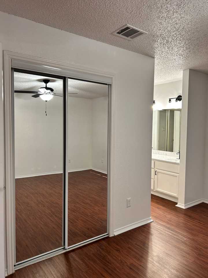 11601 Argonne Forest Trl - Photo 4 of 12