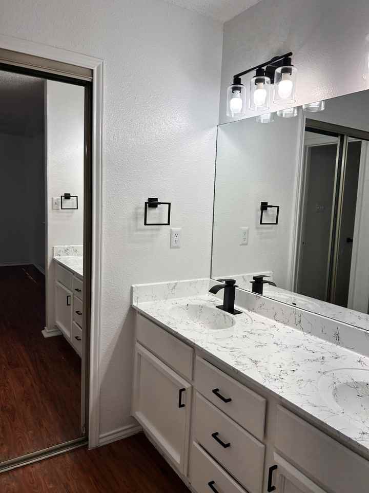 11601 Argonne Forest Trl - Photo 6 of 12