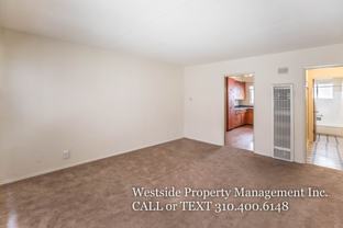 808 6th St #4 - Photo 1 of 1