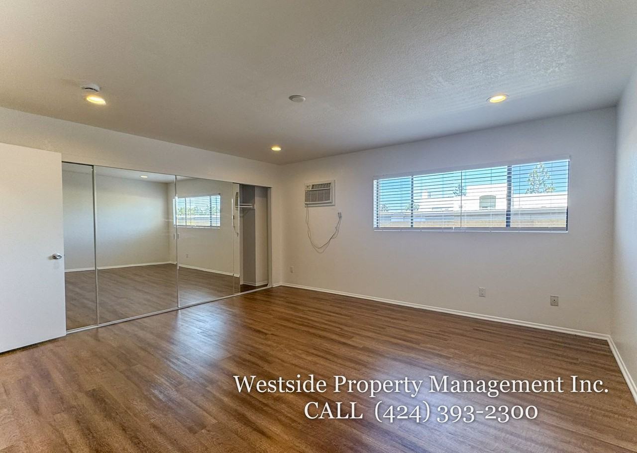 4071 Mclaughlin Ave #7 - Photo 6 of 16