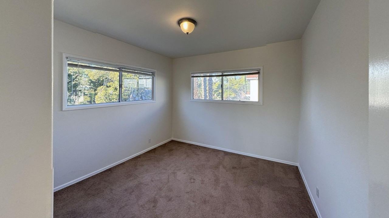 1317 18th St #D - Photo 7 of 17