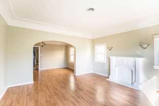 327 1/2 N Stanley Ave - Photo 1 of 1
