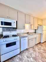 1152 N Poinsettia Pl #9 - Photo 1 of 1