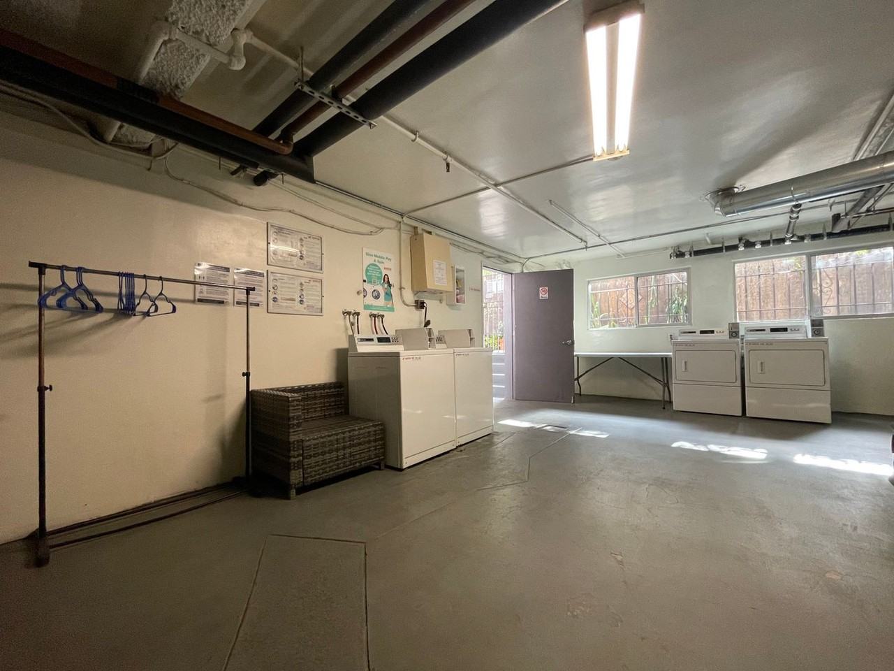 1152 N Poinsettia Pl #5 - Photo 5 of 14