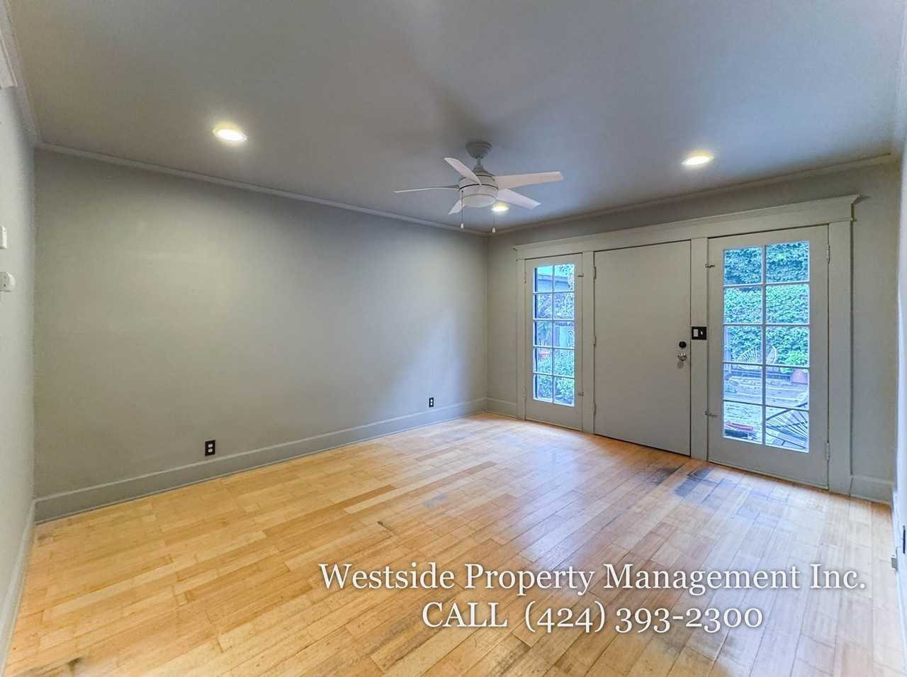 1520 Andalusia Ave #5 - Photo 6 of 7