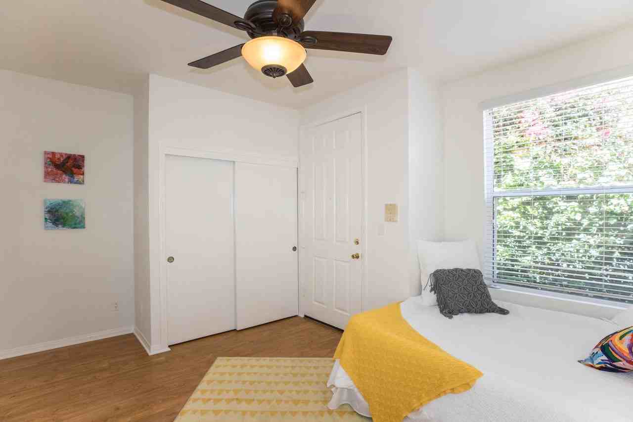 1117 3rd St #5 - Photo 4 of 16