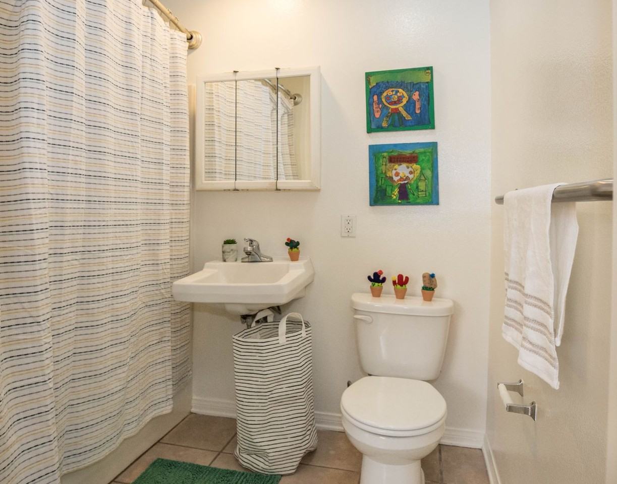 1117 3rd St #5 - Photo 7 of 16