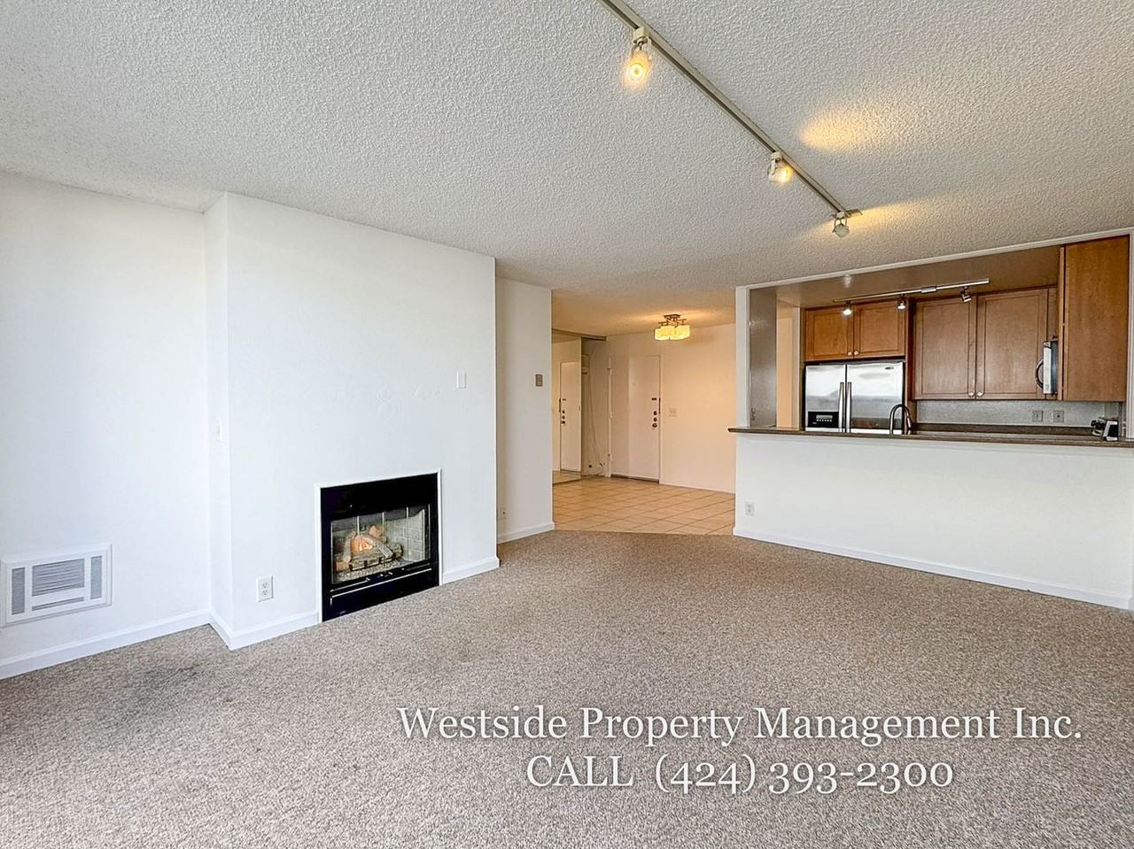 11645 Montana Ave #206