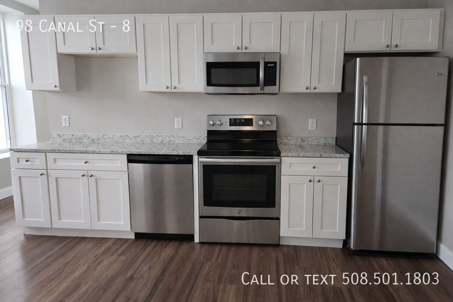 98 Canal St #8