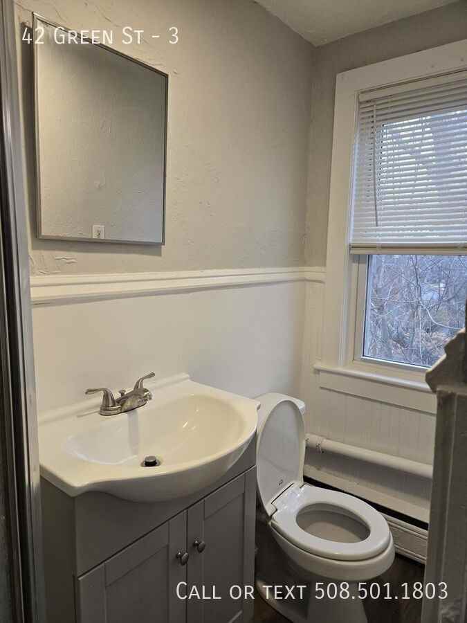 42 Green St #3 - Photo 3 of 8