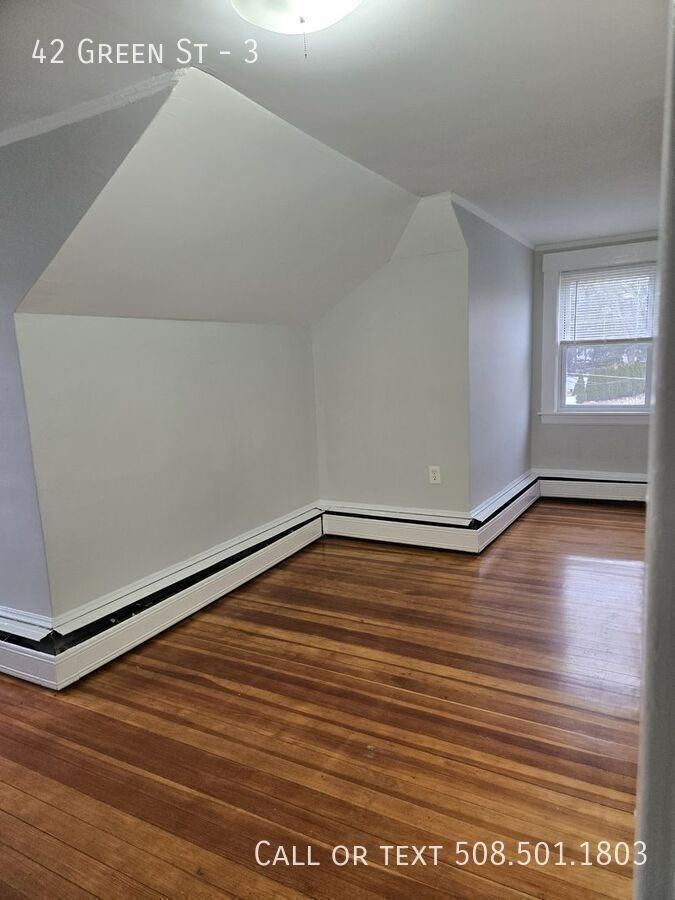 42 Green St #3 - Photo 5 of 8