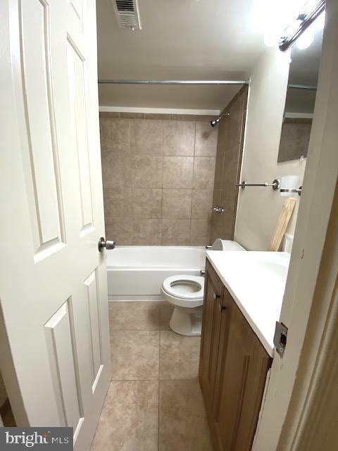 3713 Alabama Ave Se #202 - Photo 6 of 10