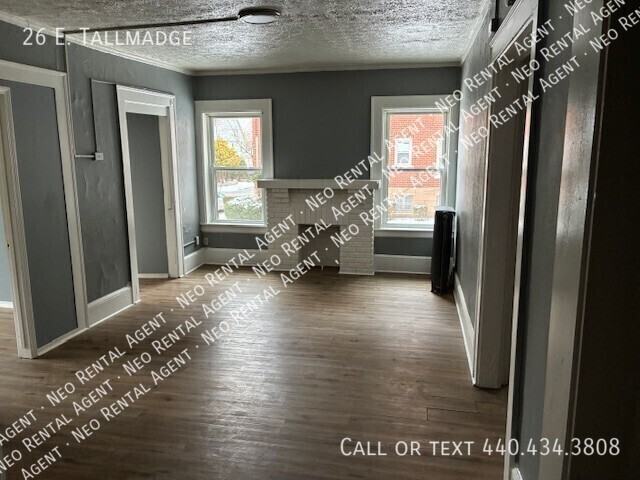 26 E Tallmadge Ave - Photo 4 of 5