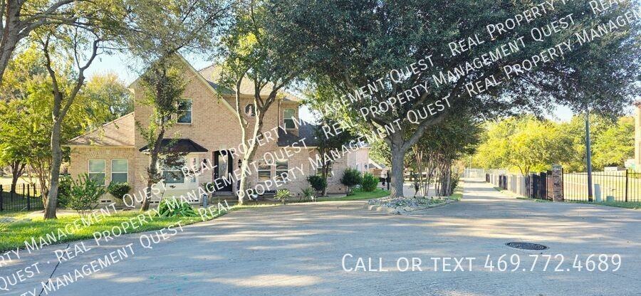 2522 Waterstone Dr - Photo 2 of 31