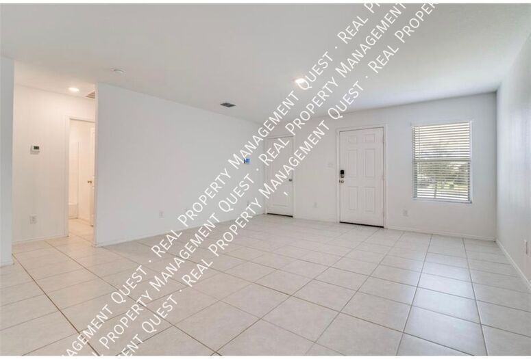 2525 Russell St - Photo 7 of 17