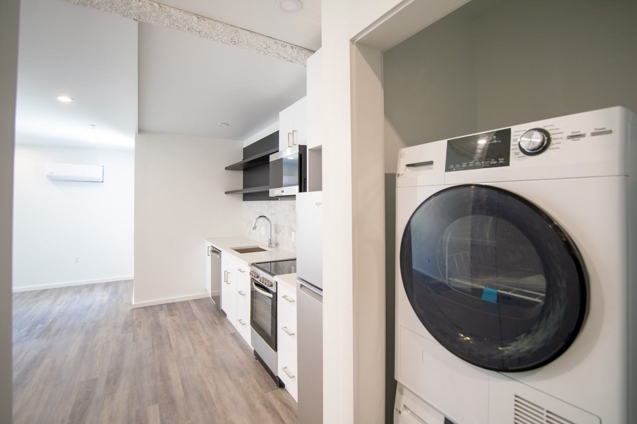 1201 Vine St - Photo 3 of 15