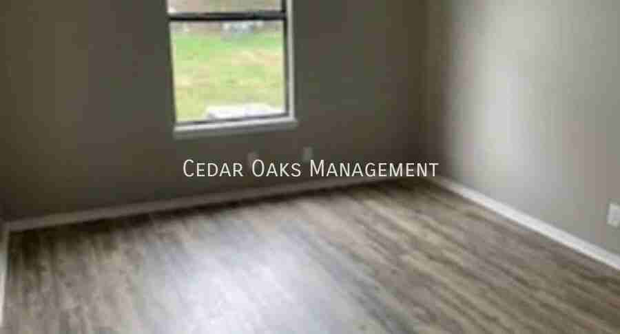 2755 Alton Ave #A - Photo 5 of 8