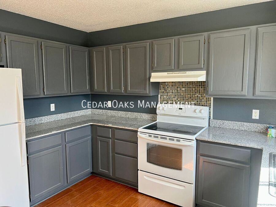 503 Amy Ave - Photo 2 of 7