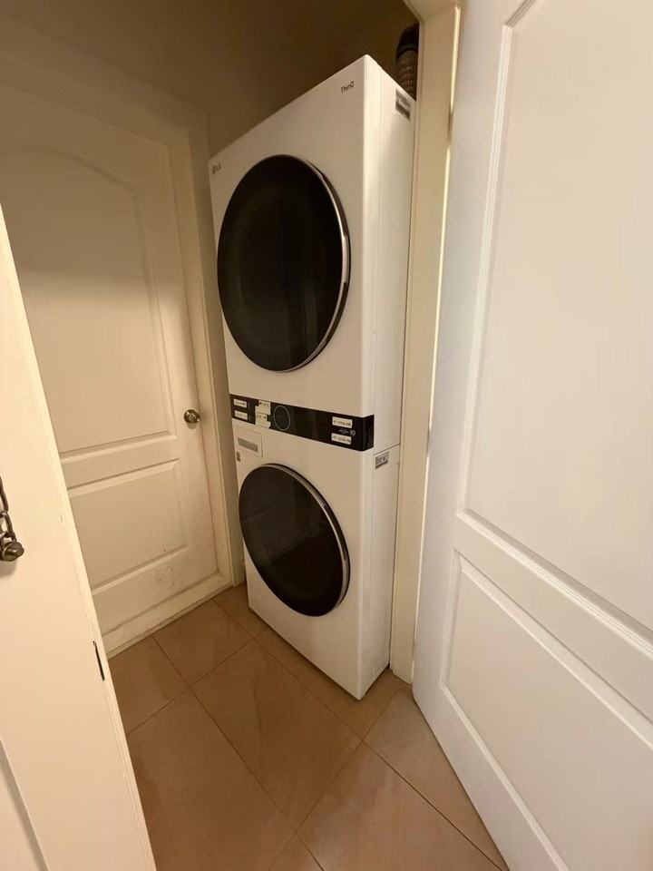 1600 Nootka Street - Photo 7 of 7