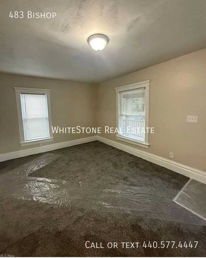 483 Bishop St - Photo 5 of 13