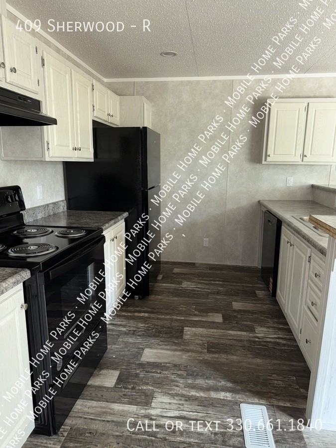 409 Sherwood Dr #R - Photo 2 of 6