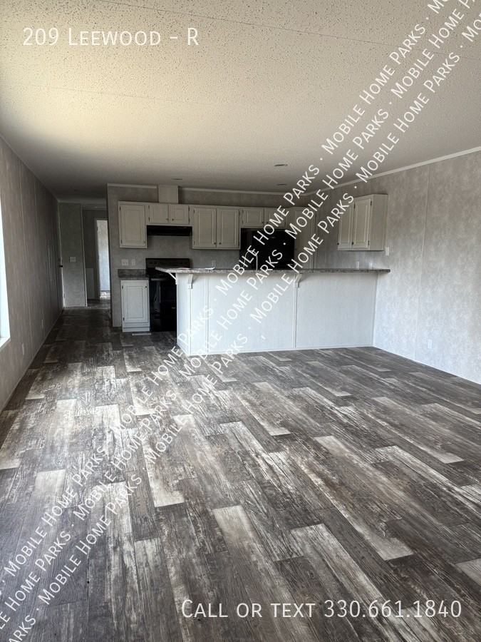 209 Leewood Dr #R - Photo 3 of 7