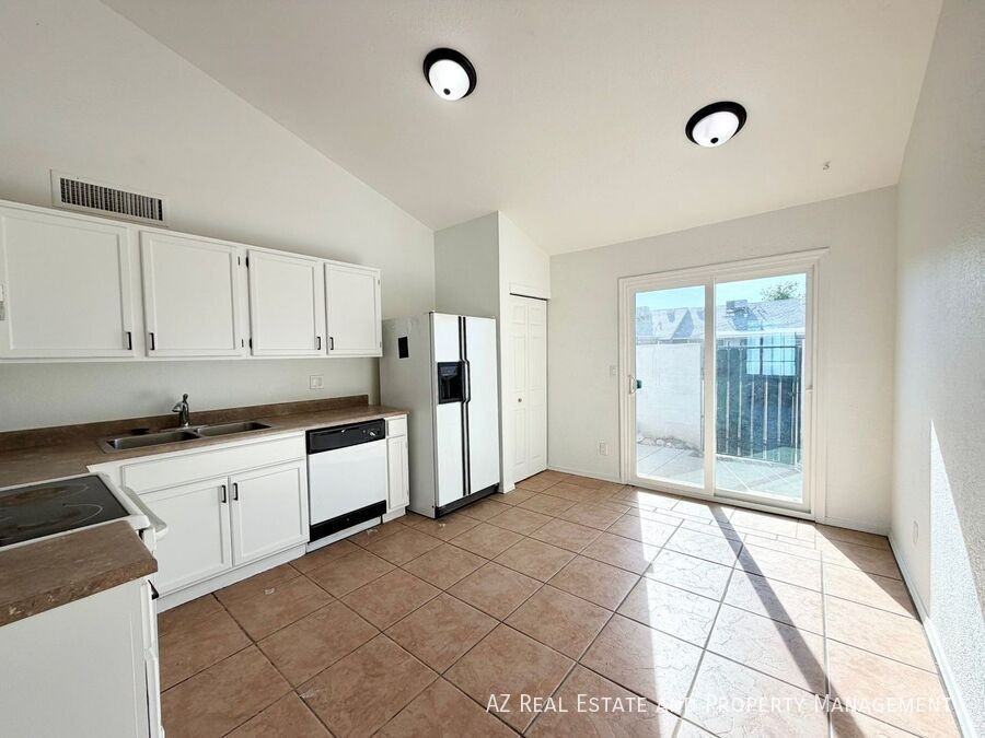 5960 W Oregon Ave #126 - Photo 5 of 18