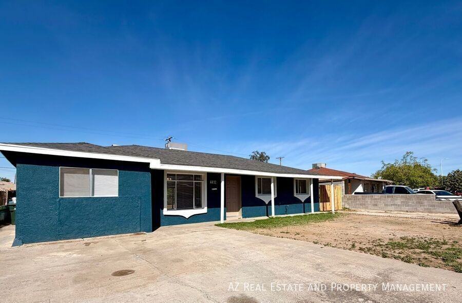 4412 N 50th Ave - Photo 2 of 28