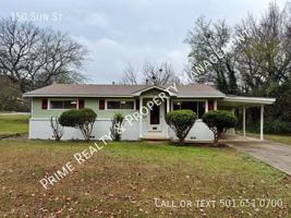 featured image of 150 Sun St